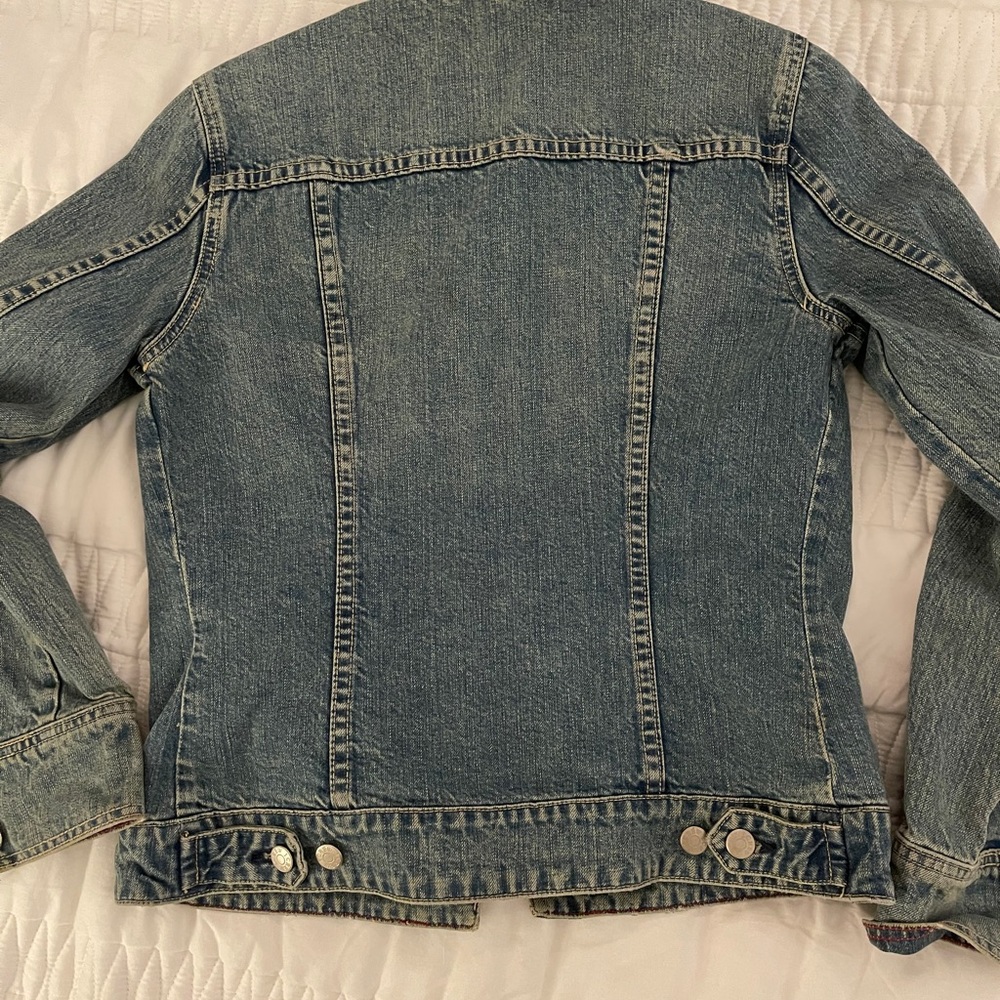 🍒J CREW NWOT Jean Jacket 🍒 - Picture 3 of 5
